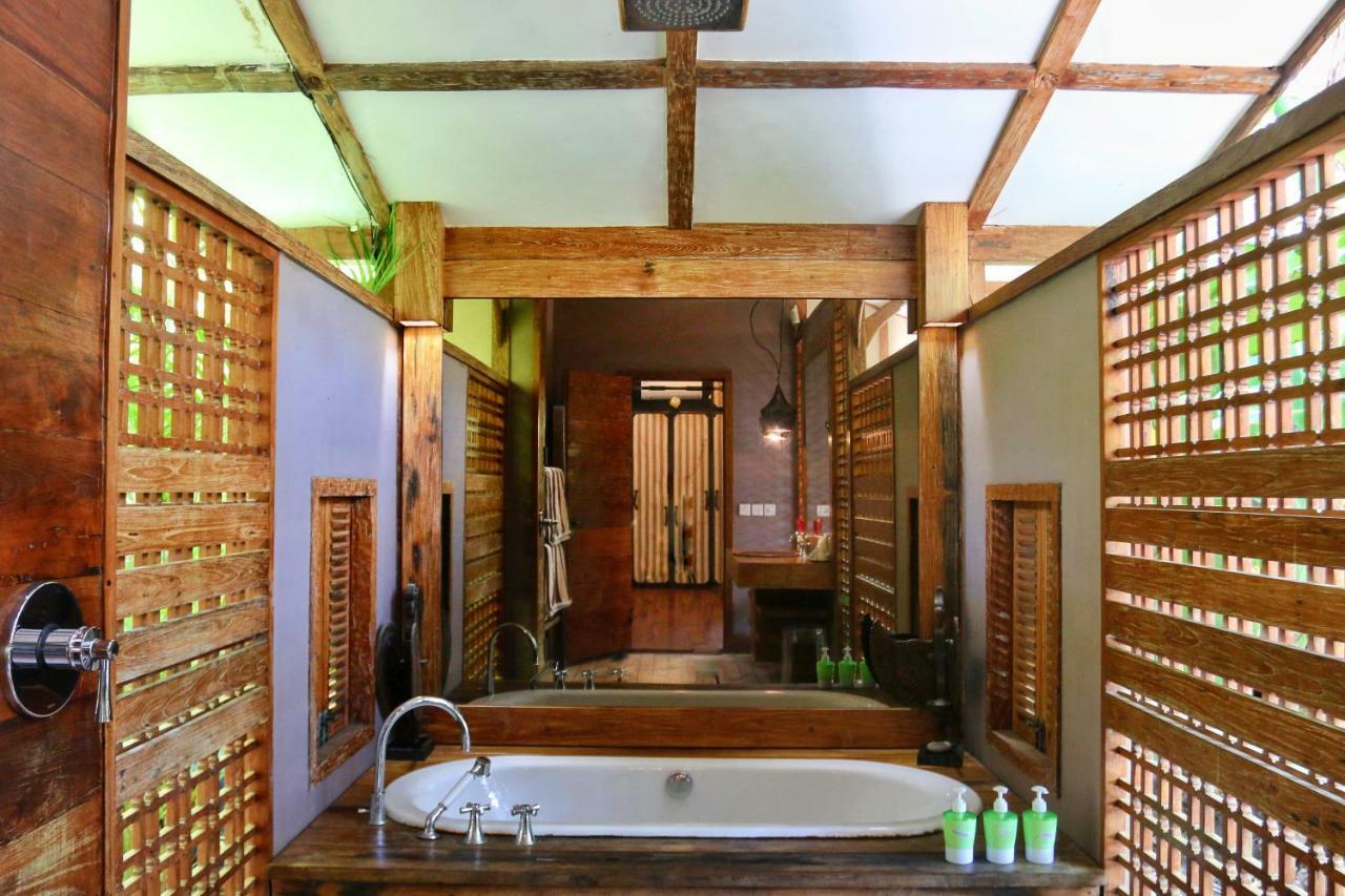 Villa Bhuvana With Private Swimming Pool Gili Trawangan Exterior foto